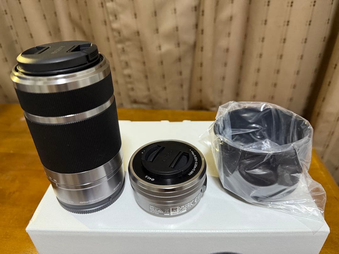 SONY VLOGCAM ZV-E10デジタル一眼レフ ホワイト 2本レンズ付き