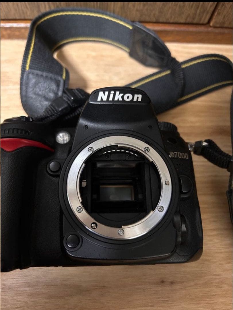 高画質・高性能Nikon D7000 デジタル一眼レフカメラ訳あり現状品