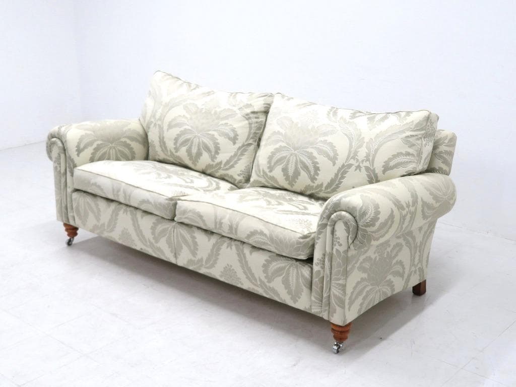 展示品　IDC大塚家具　デュレスタ　3人掛けソファ　トリプルソファ　モダン