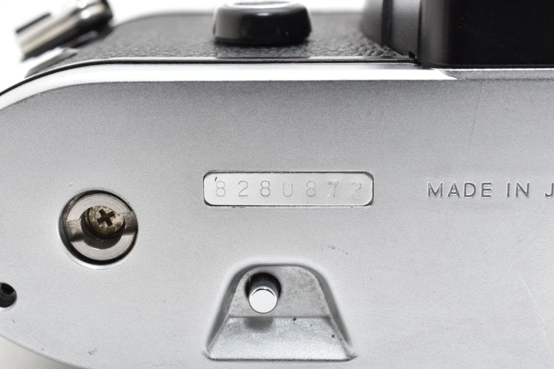 美品 ニコン FG シルバー フィルムカメラボディ モルト新品交換済 H149