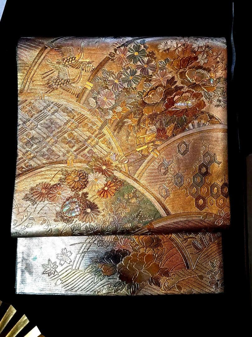 美品❇️豪華黒留袖　作家物螺鈿　古都絵巻 金彩　 比翼仕立て　フルセット