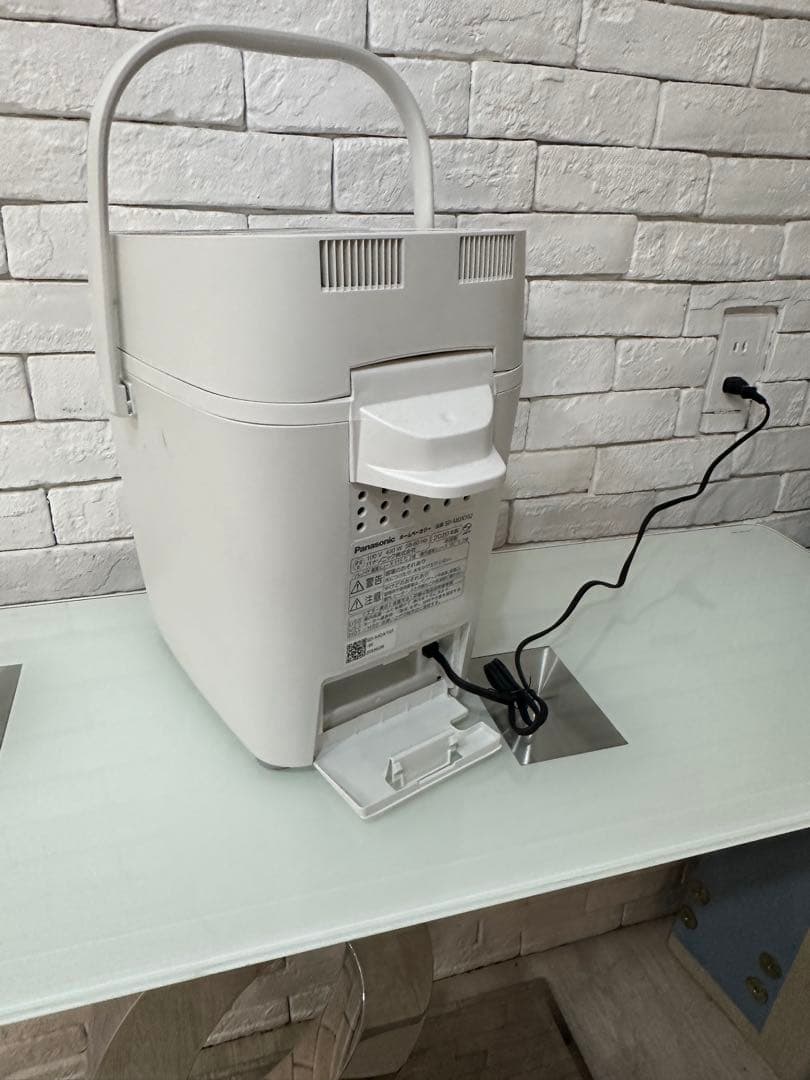 【東京都内23区配送無料】定価5.5万円　パナソニック　高級　ホームベイカリー