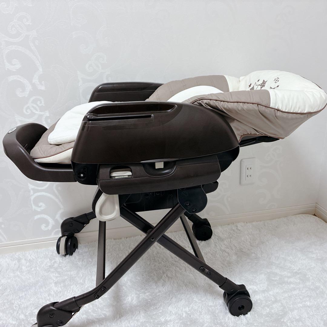 【美品】Combi コンビ ネムリラAT 新生児 自動 ハイローチェア