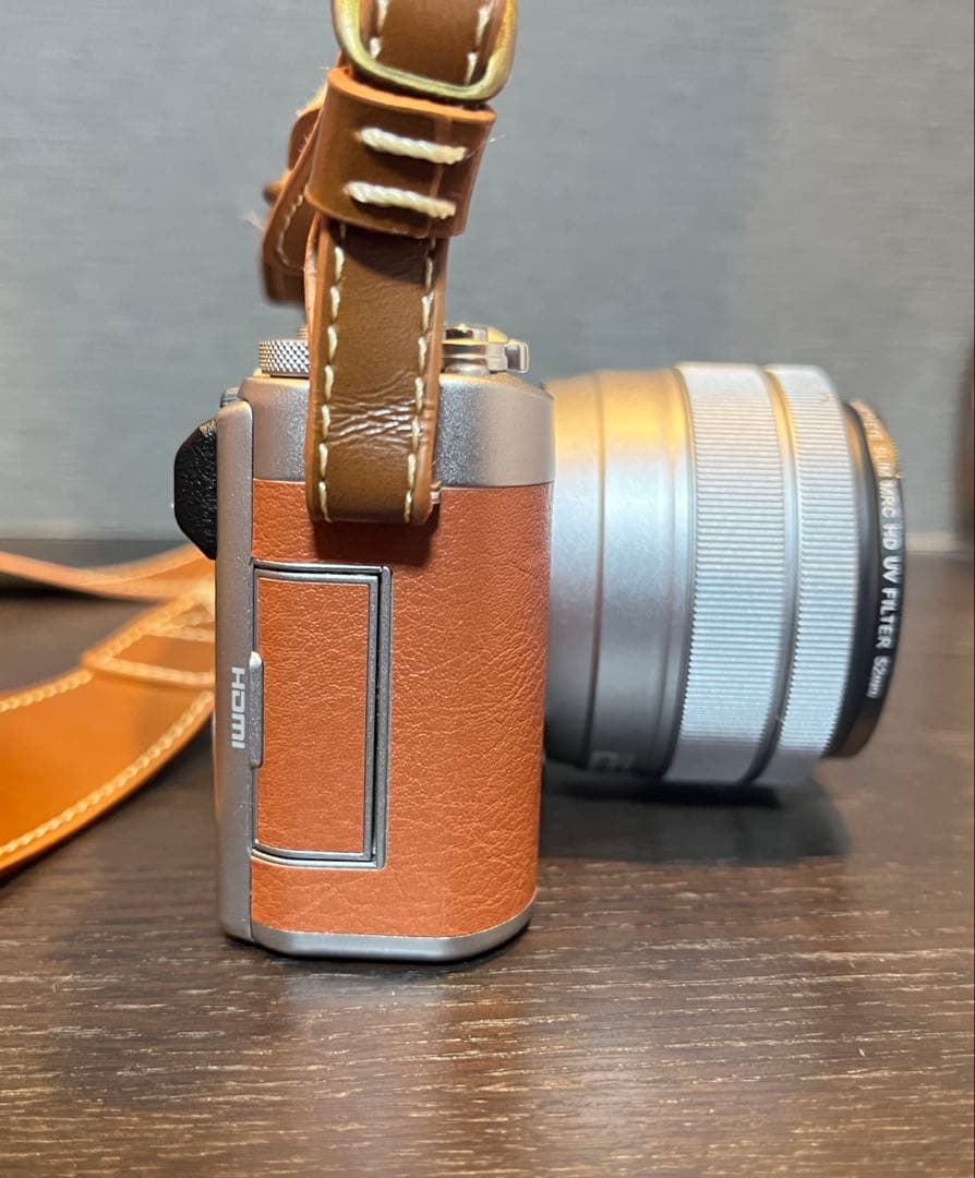 Fujifilm X-A5 レンズキット おまけ付(レンズキャップ無)