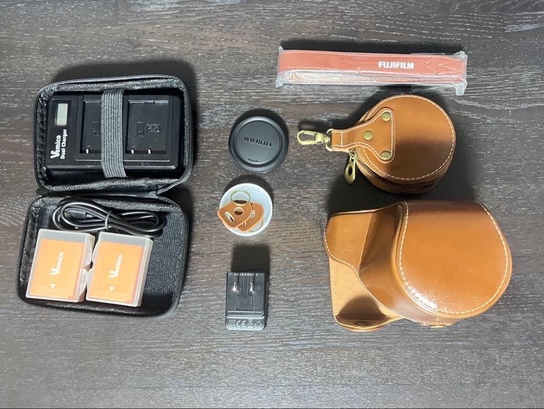 Fujifilm X-A5 レンズキット おまけ付(レンズキャップ無)