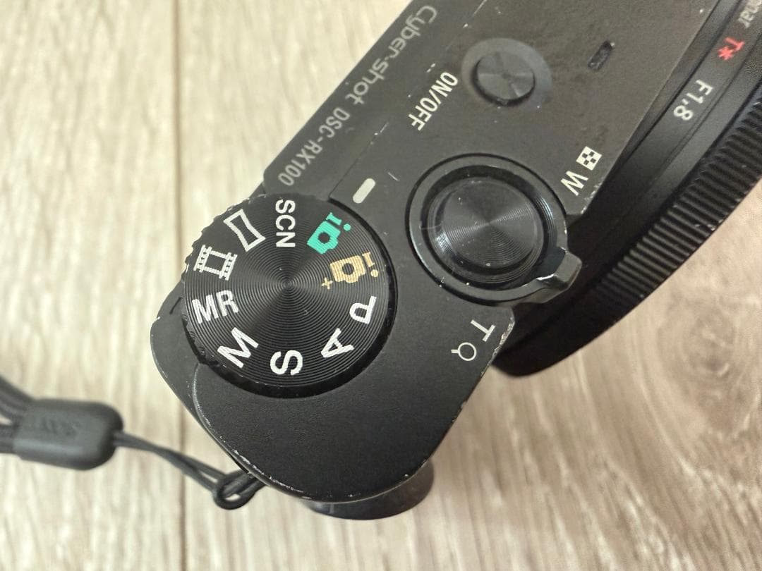 SONY RX100 初代 コンパクトデジタルカメラ 動作良好 本体のみ 傷あり