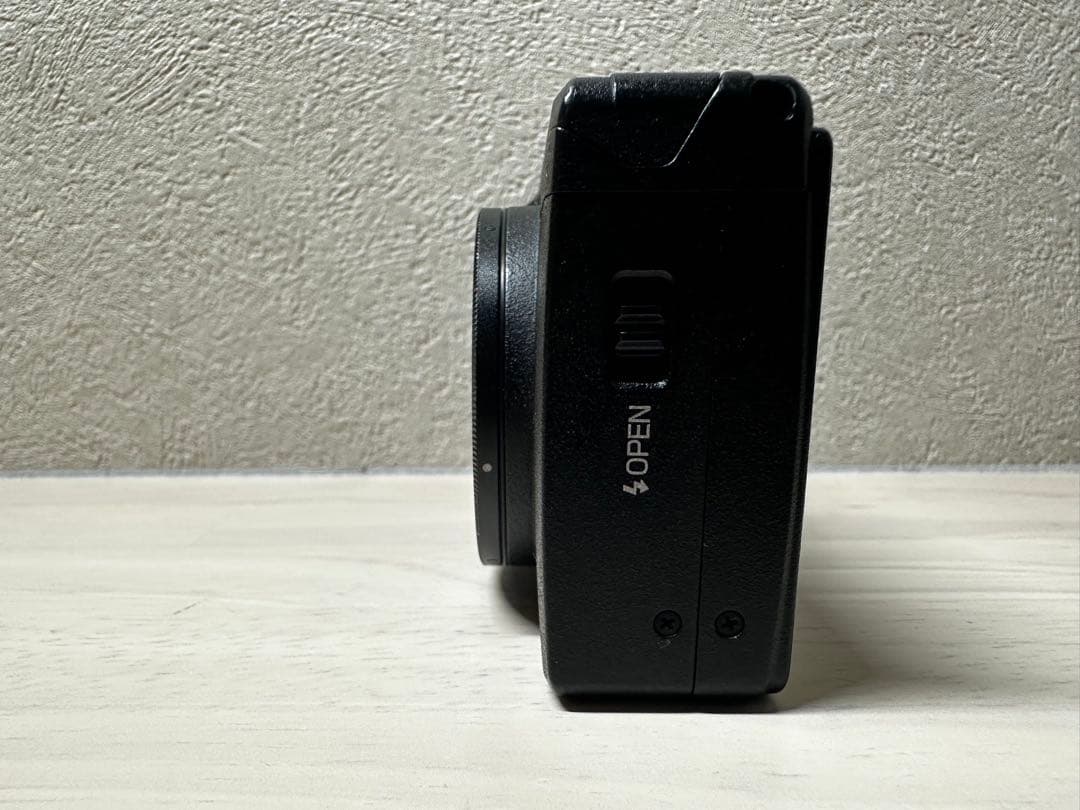 完動品【美品】RICOH GR DIGITAL IV リコー デジタルカメラ