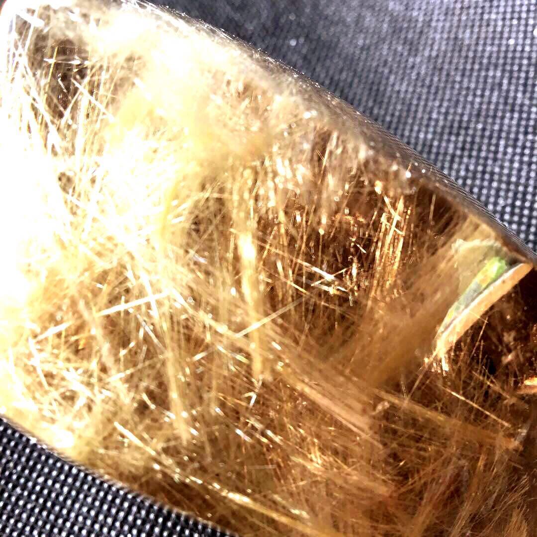 ルチルクォーツ　置物　天然石ゴールドルチルクォーツ　パワーストーン　ブラジル産