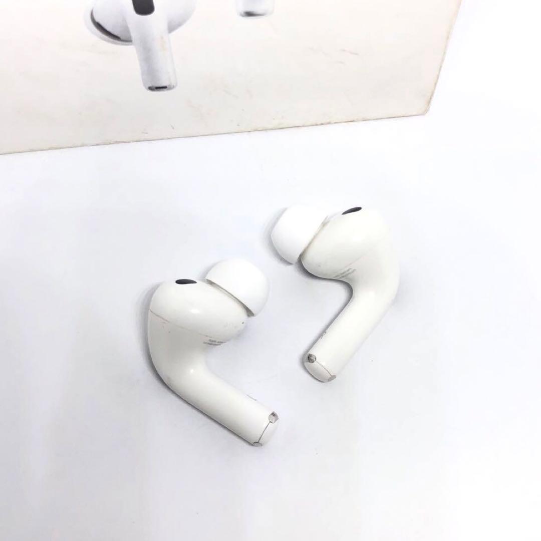 Apple AirPodsPro3 本体 充電ケース・イヤーチップ付き 第3世代