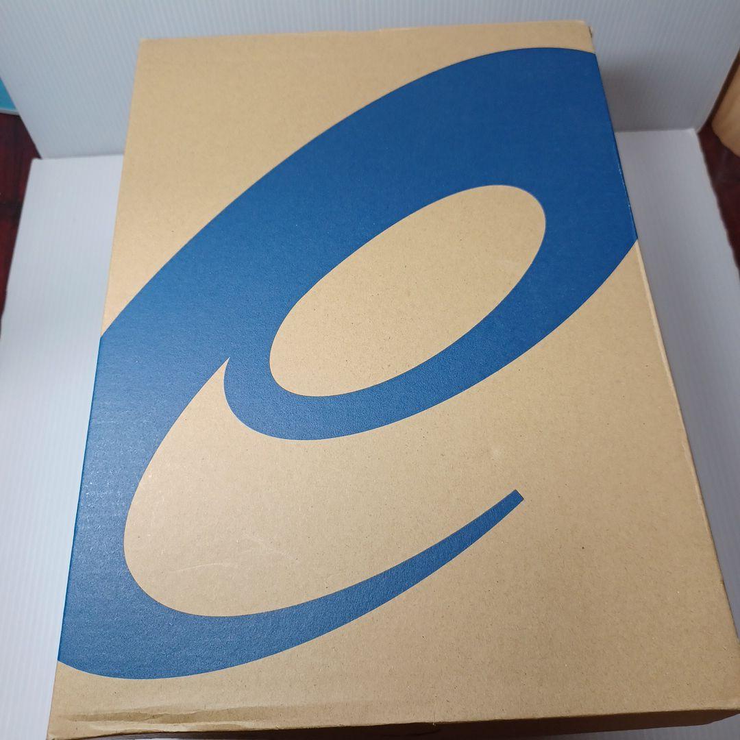 ASICS スパイクシューズ ホワイト/レッド　2５cm　金具スパイク　箱付き