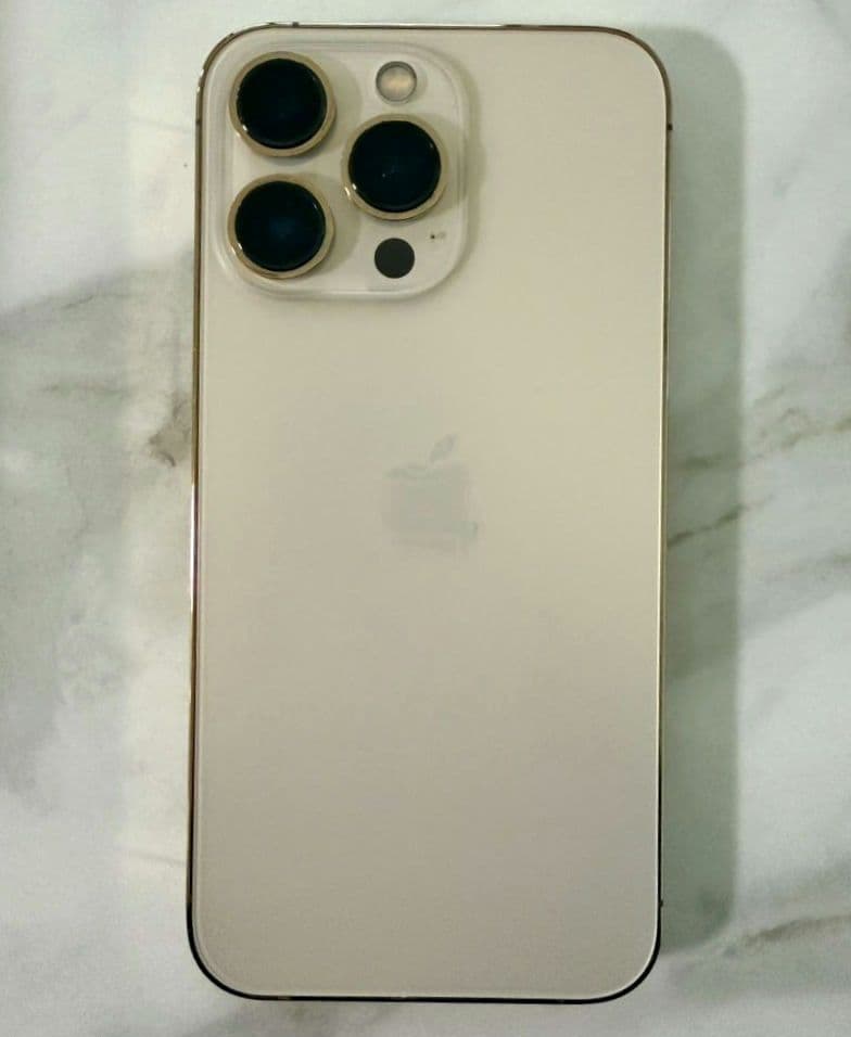 美品　Apple iPhone13pro 256G ゴールド　本体