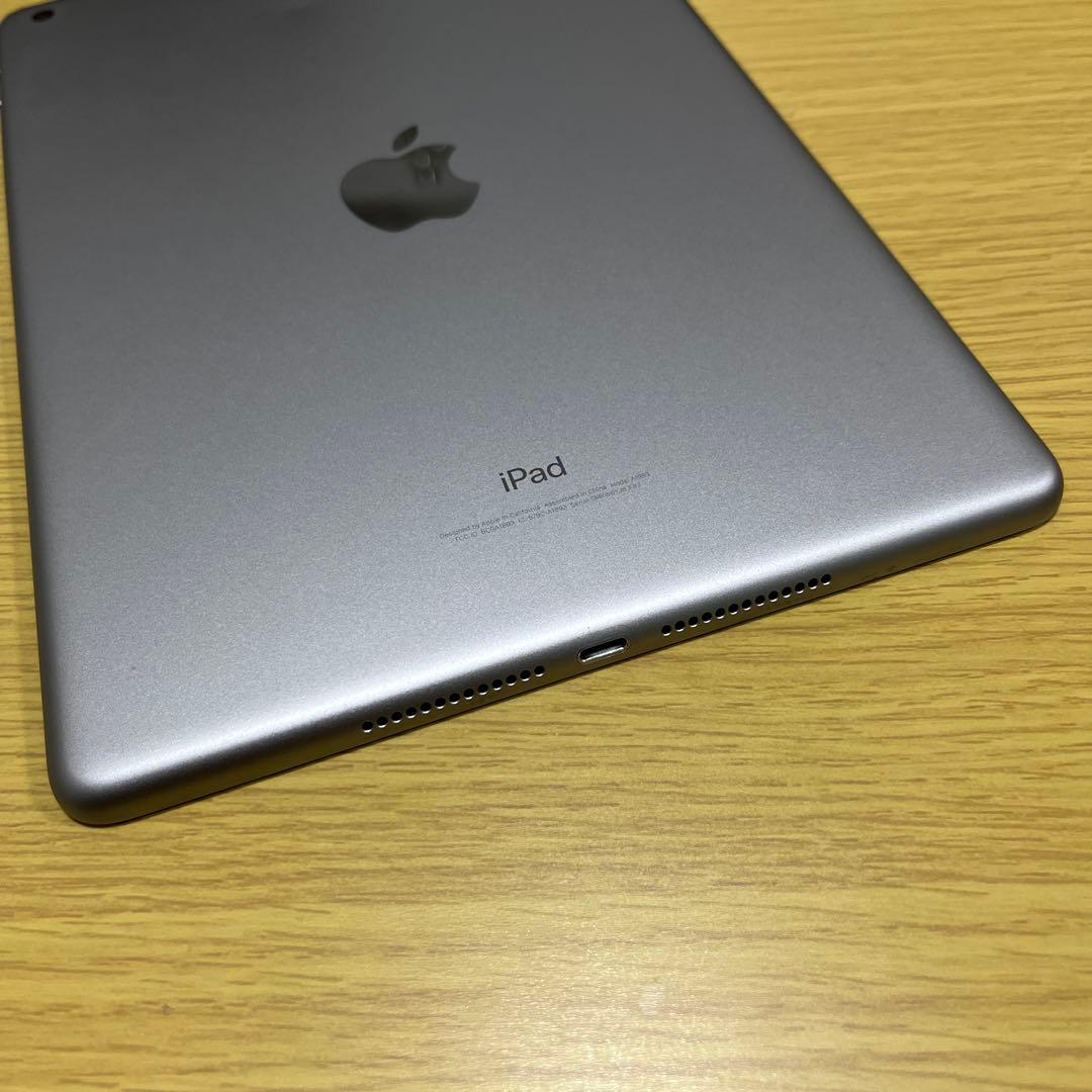 iPad 第6世代 32GB スペースグレイ A1893