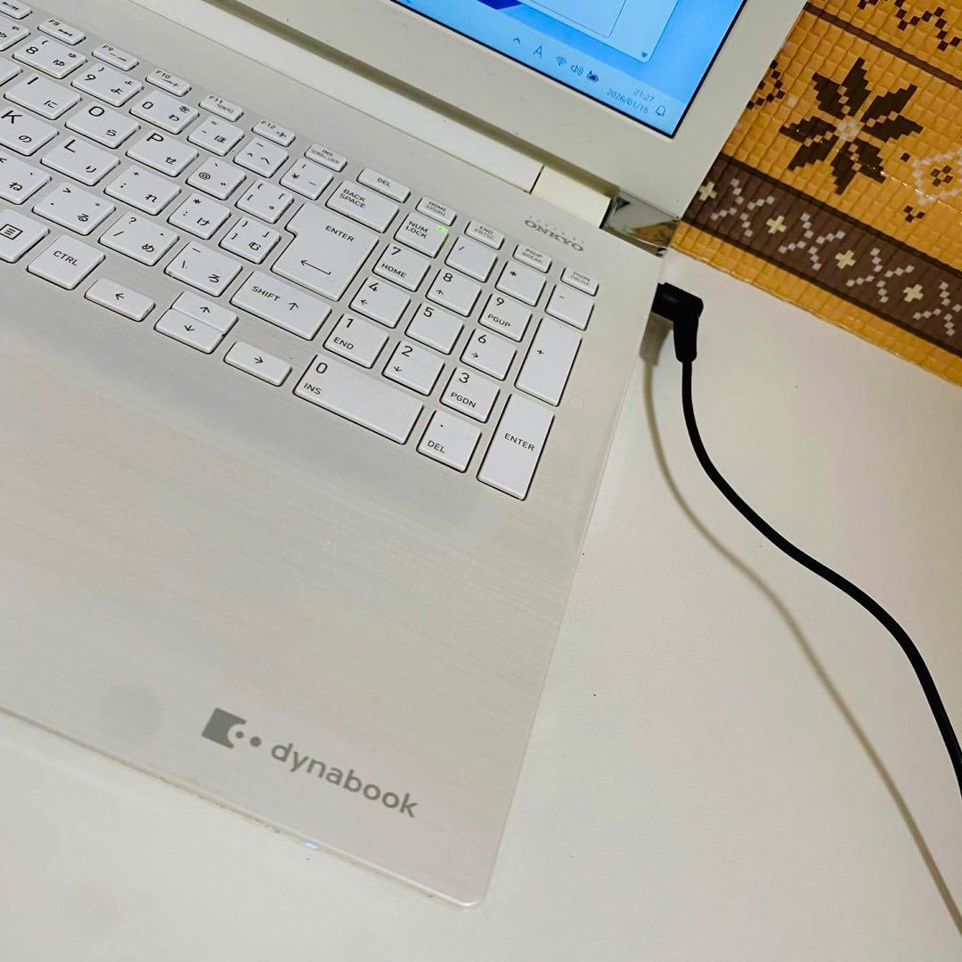 Y40 TOSHIBAノートパソコンSSD高速 Windows11オフィス付き