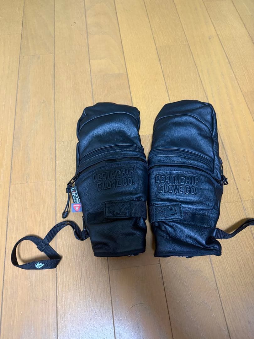 DEATH GRIP GLOVE CO. ブラックミトン　Mサイズ