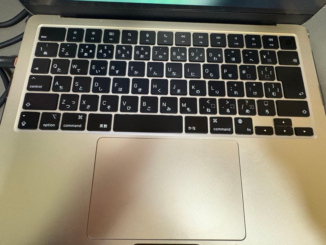 mi※【美品】MacBook Air m2 本体 スターライト 13インチ