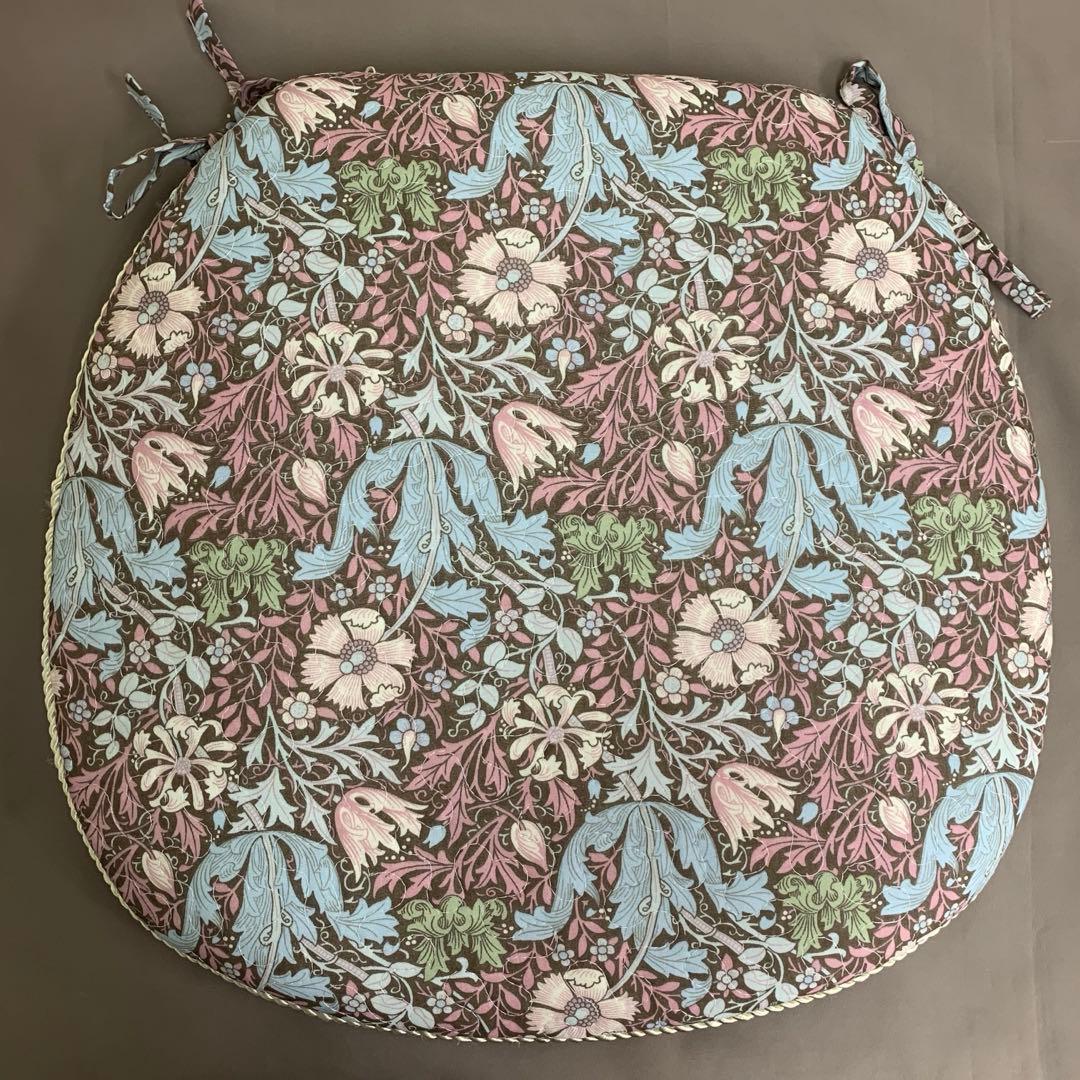 コンプトン柄　ダイニングシートクッション　4枚セット