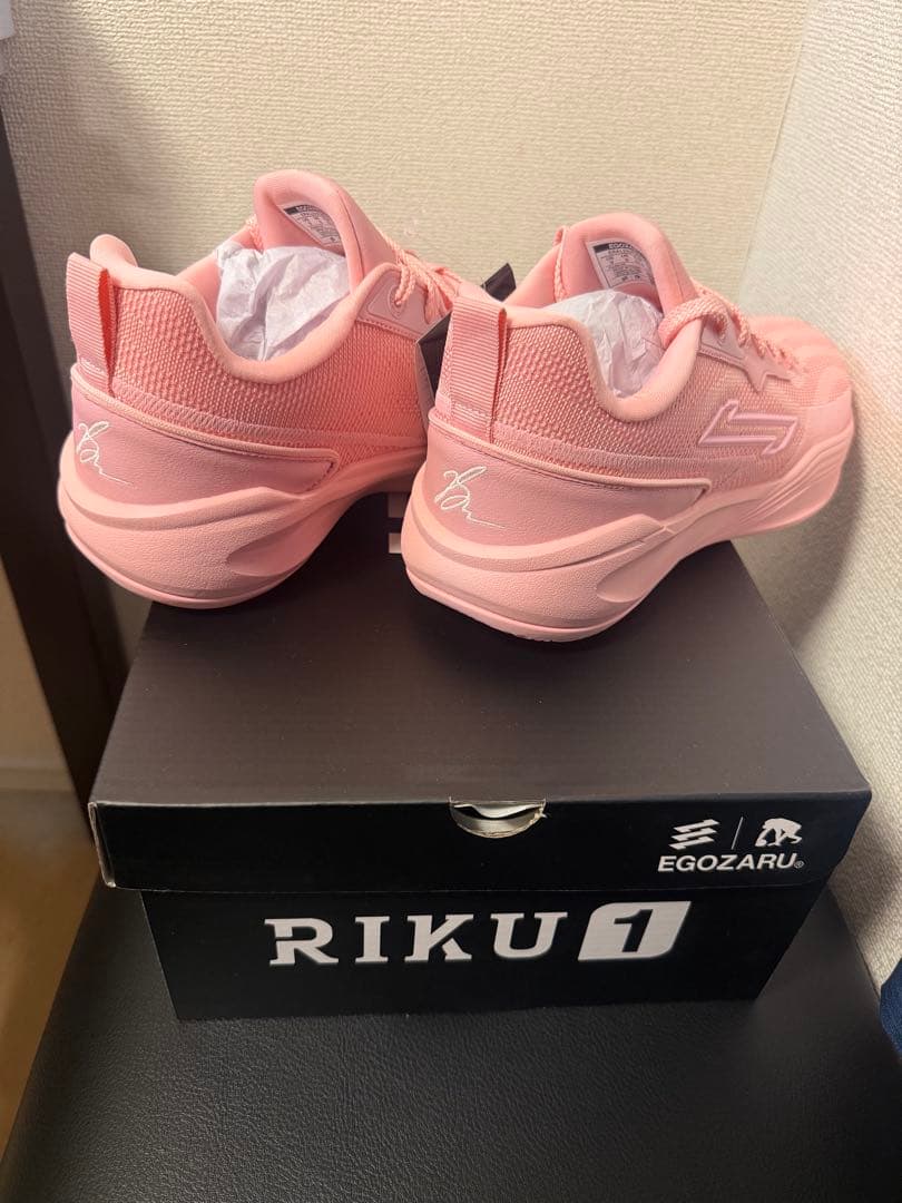 EGOZARU RIKU 1 ピンク シューズ