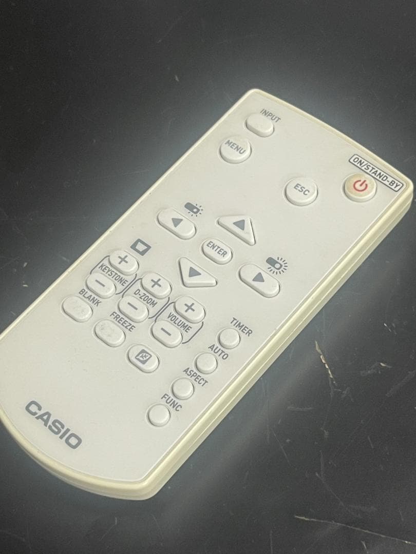 CASIO xj-v100w プロジェクター 本体 1081時間