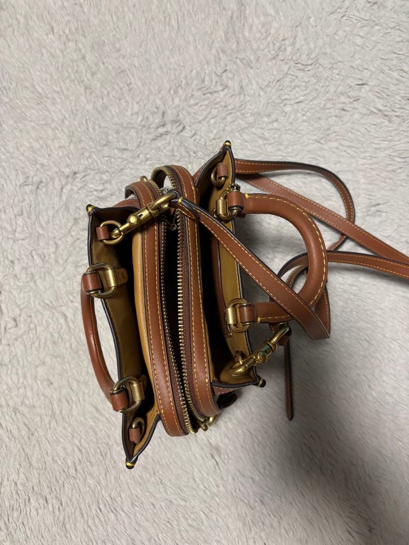 COACH イエローフェイスショルダーバッグ