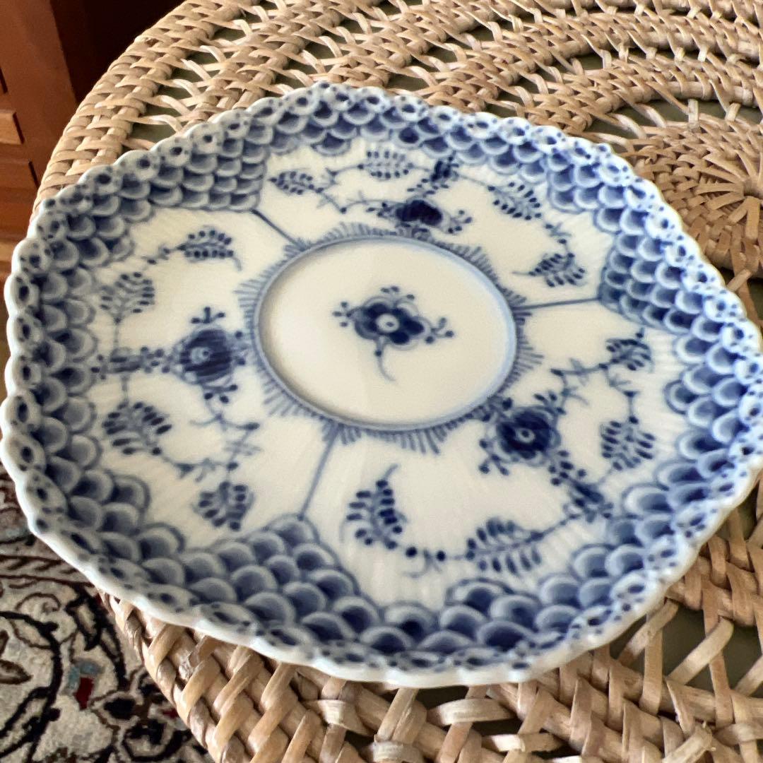 レア物希少ブルーフルーテッド フルレースカップ ソーサー皿のみ２枚