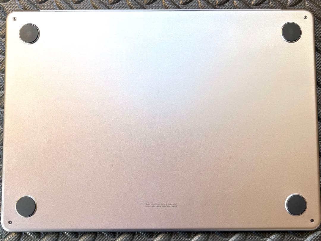 MacBook Air M2 2022 13.6インチ 8GB 256GB