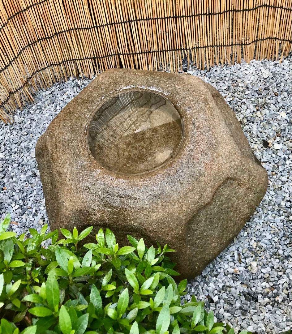 【天然自然石・水鉢・蹲・茶庭石・庭石】オブジェ置物箱庭造園坪庭バードバス石鉢箱庭