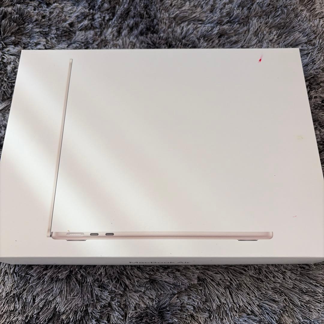 美品Apple M3 13インチ MacBook Air 256GB SSD