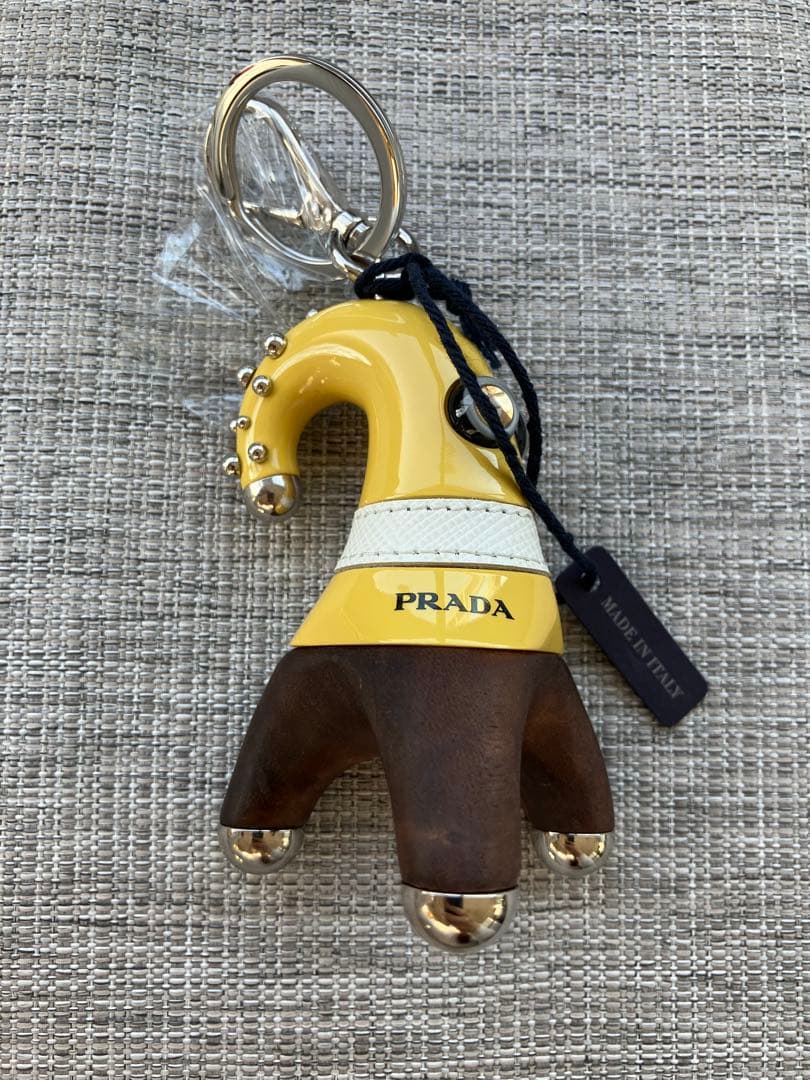 【専用】PRADAキーホルダー限定品