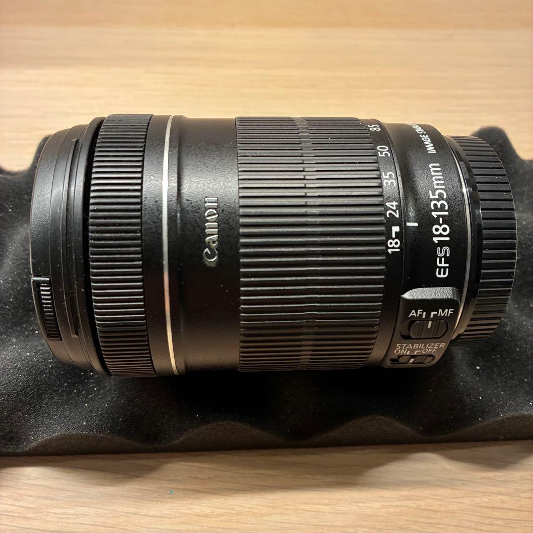 Canon EFS 18-135mm ズームレンズ