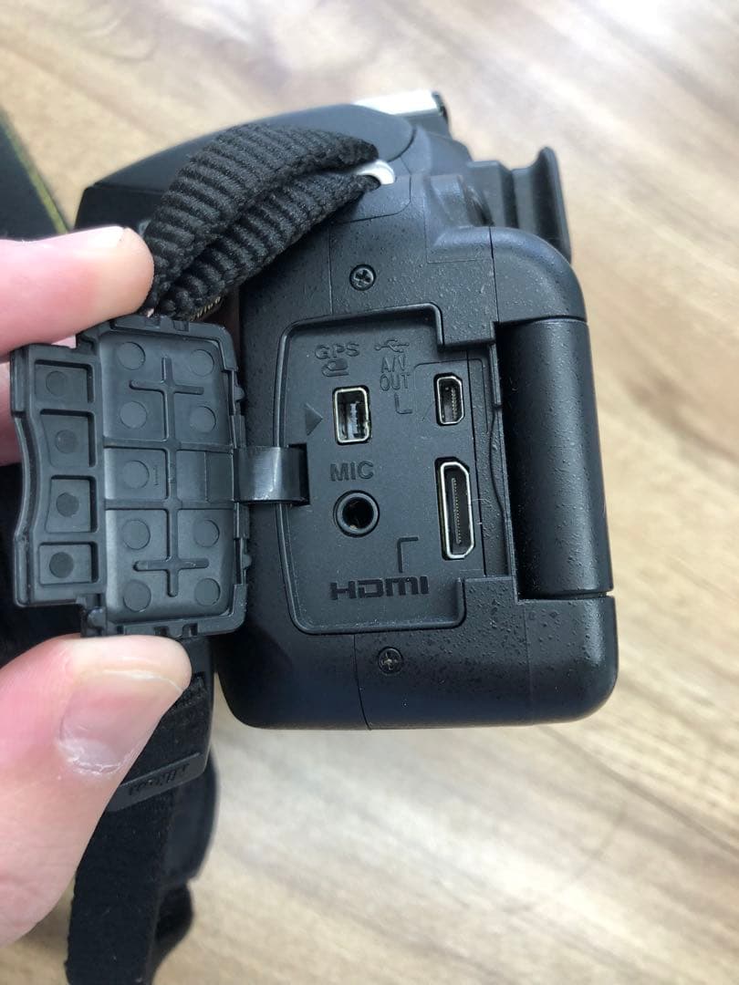 NIKON 一眼レフ D5100