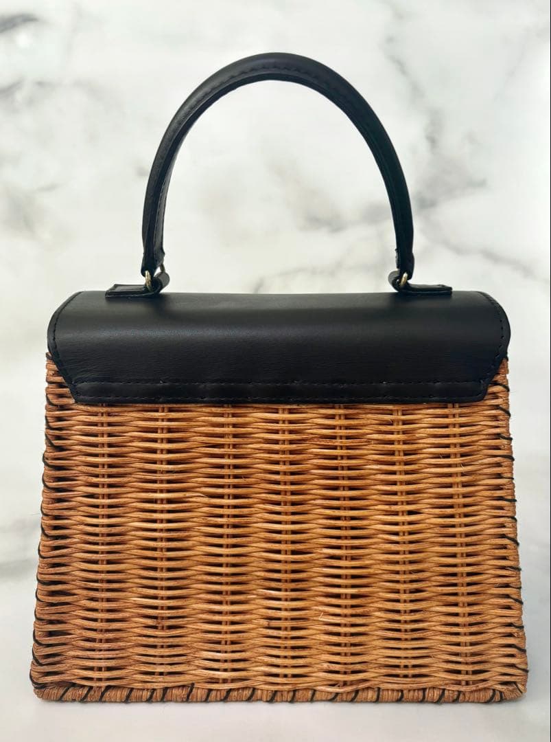 The Bagmati フラップショルダーカゴバッグ　anuans アニュアンス