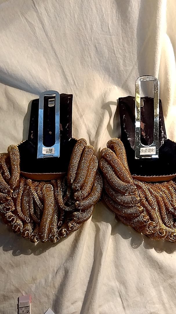 【レア中のレア】【ヴィンテージ】大礼帽と正肩章　海軍大佐　本物　ボロボロトランク