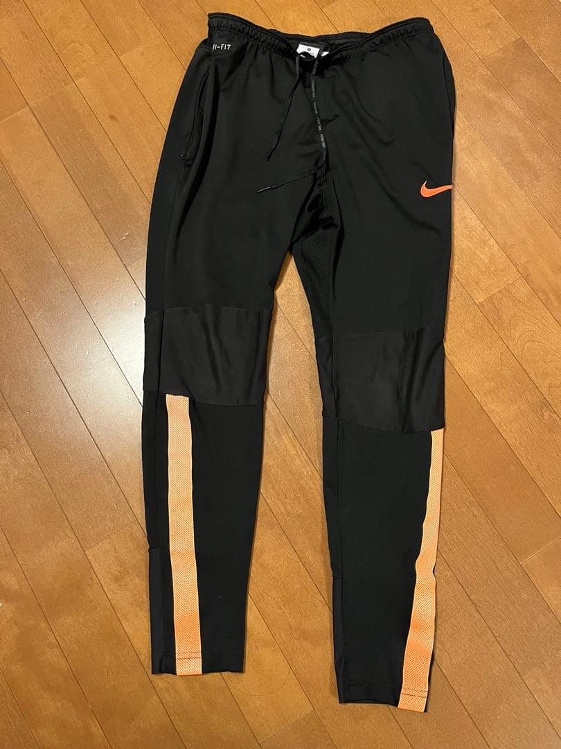 青森山田サッカー　支給ウェア上下