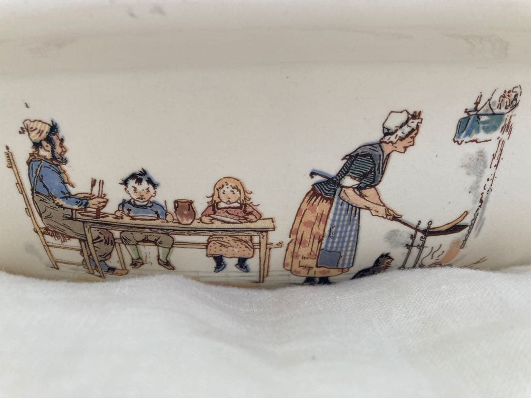 サルグミンヌ　アンファンリシャール　アンティーク　洗面器