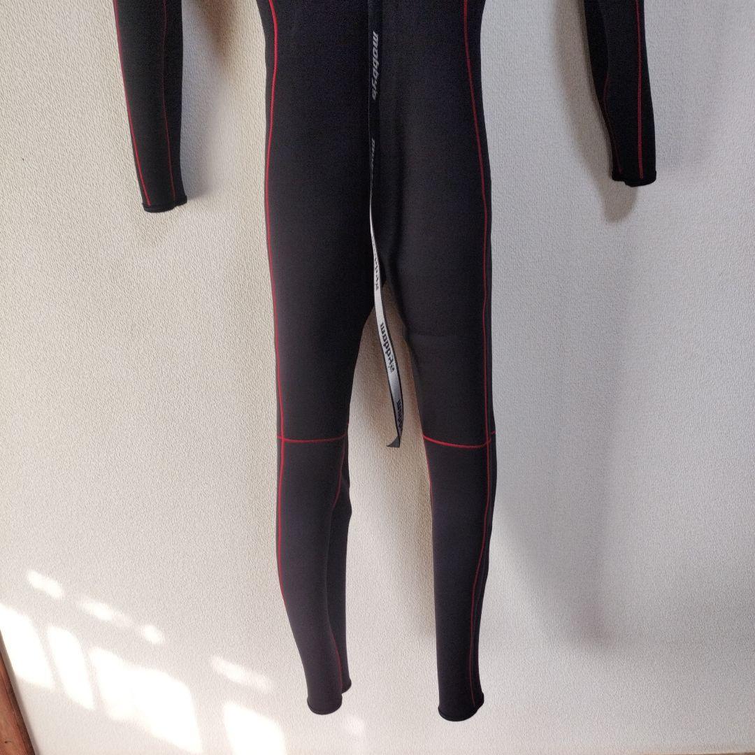 mobbys ウェットスーツ ブラック/レッド　5㍉　11A5（LL）レディース