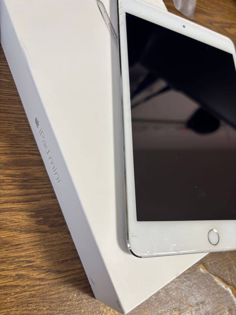 iPad mini 4 16GB 箱等全てあり