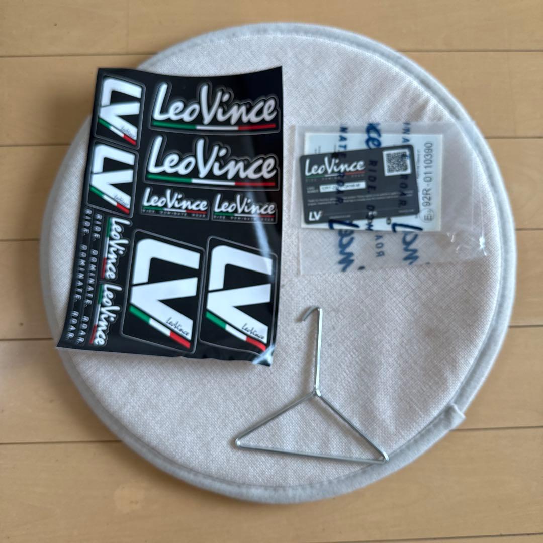 vitpilen701 svartpilen701 スリップオンマフラー