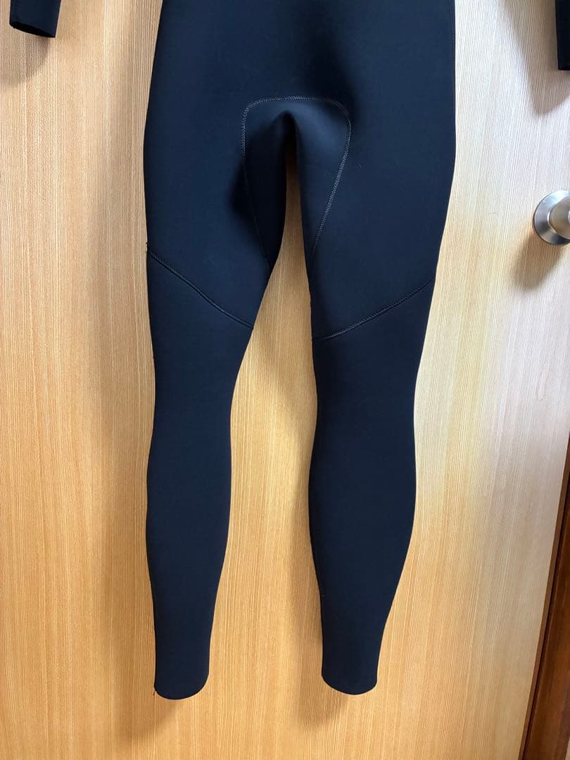 BILLABONG ノンジップウェットスーツ 3×2mm サイズML