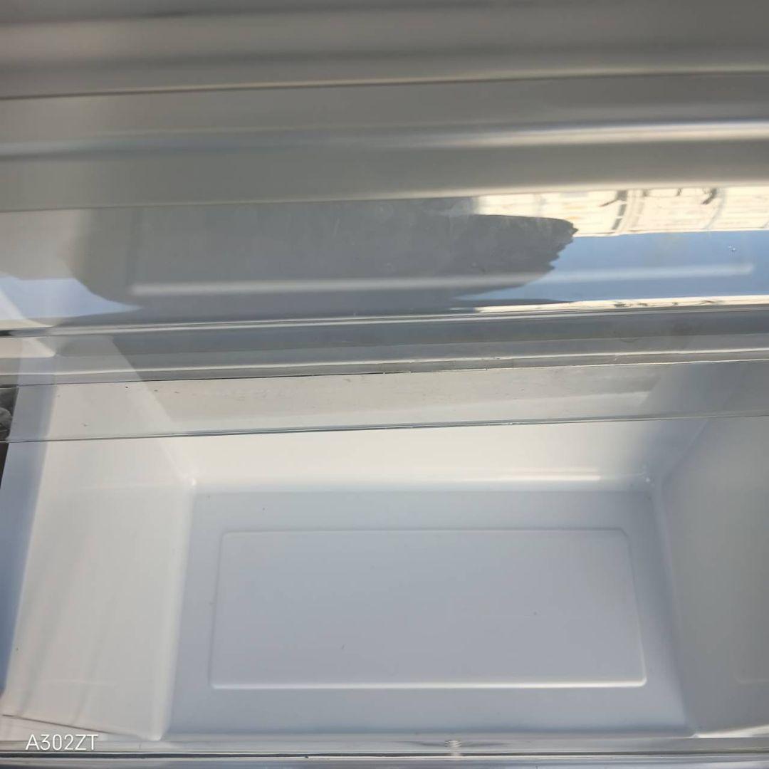 送料設置無料　ハイアール　最新モデル　冷蔵庫　148L