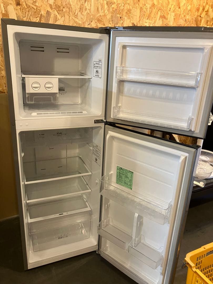 大阪引取限定　Hisense HR-B2302 冷蔵庫 227L