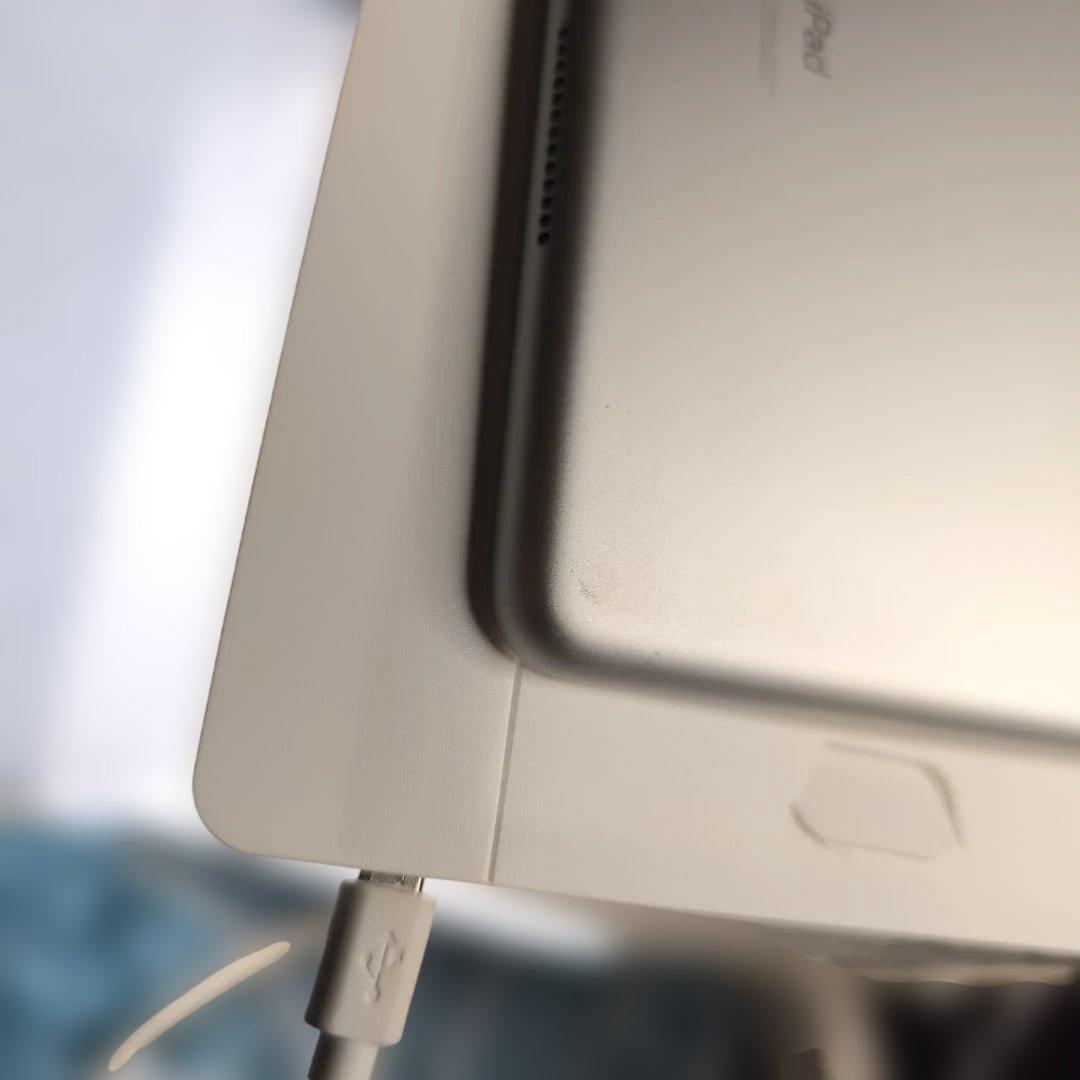 r*u様 ジャンク 第9世代 Wi-Fi+Cellular 256GB スペース