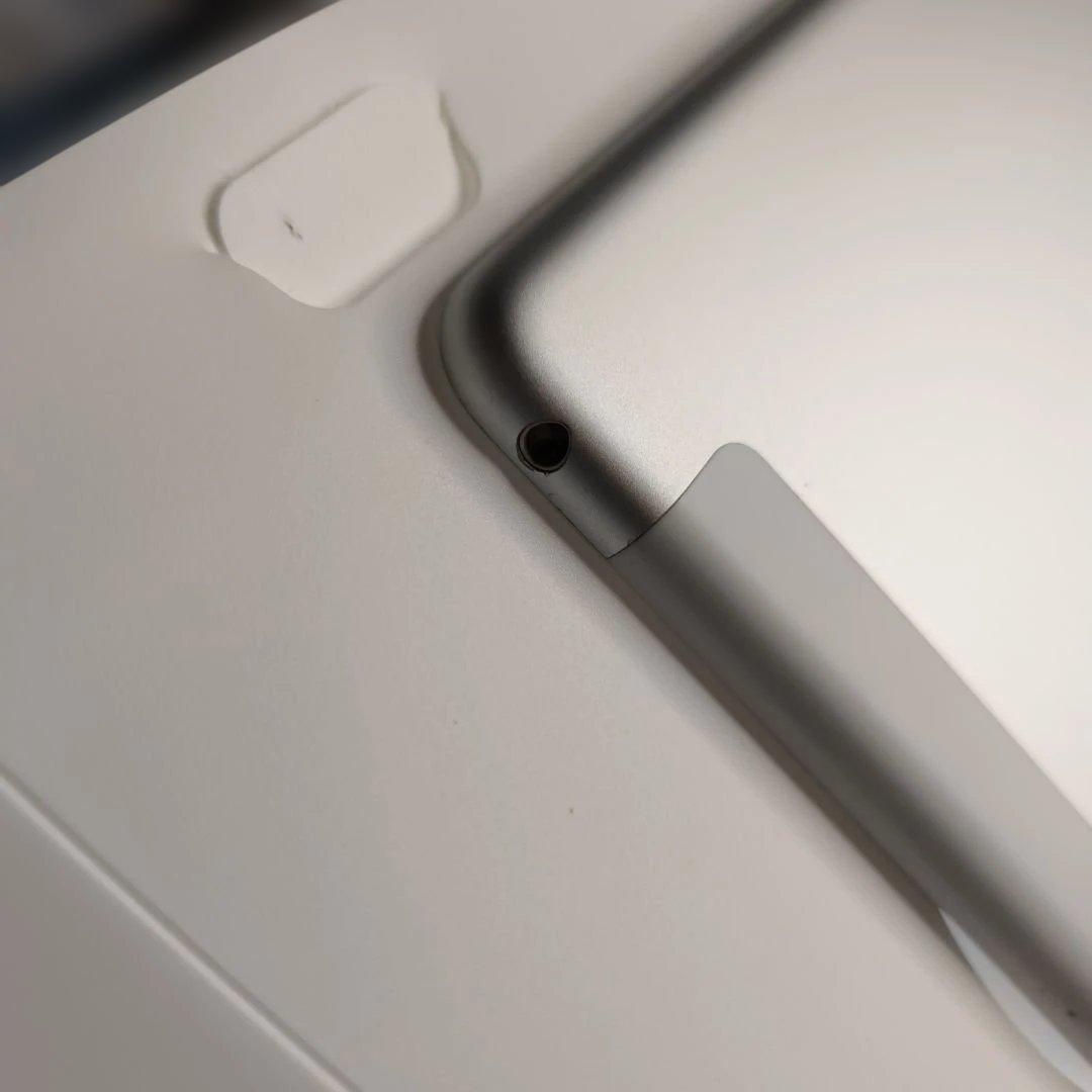 r*u様 ジャンク 第9世代 Wi-Fi+Cellular 256GB スペース