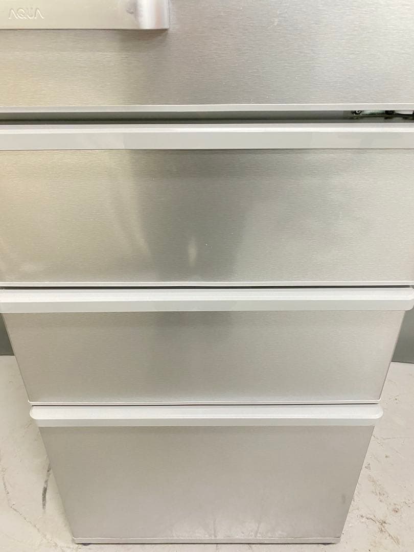 大型冷蔵庫 アクア　大容量　355L 右開き 美品　保証込み　高年式　家族　同棲