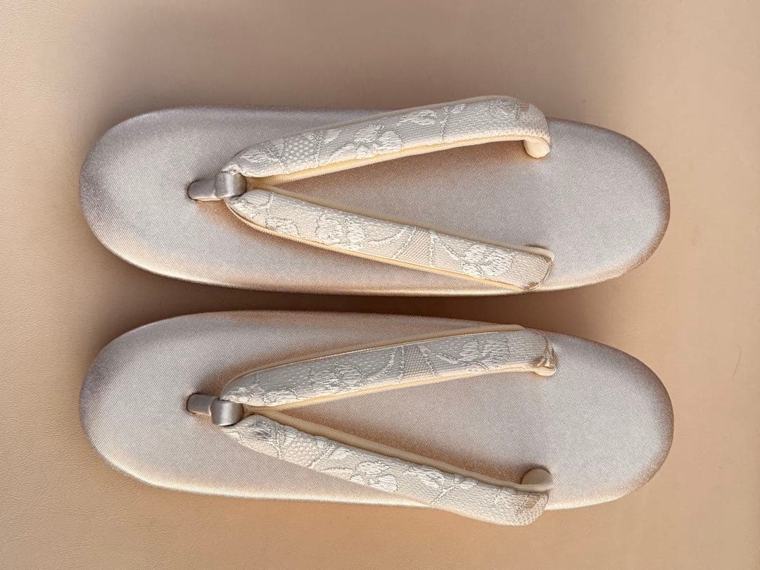 ［新品・未使用］特選草履 バッグセット　華唐草文 フォーマル　フリーサイズ　箱付