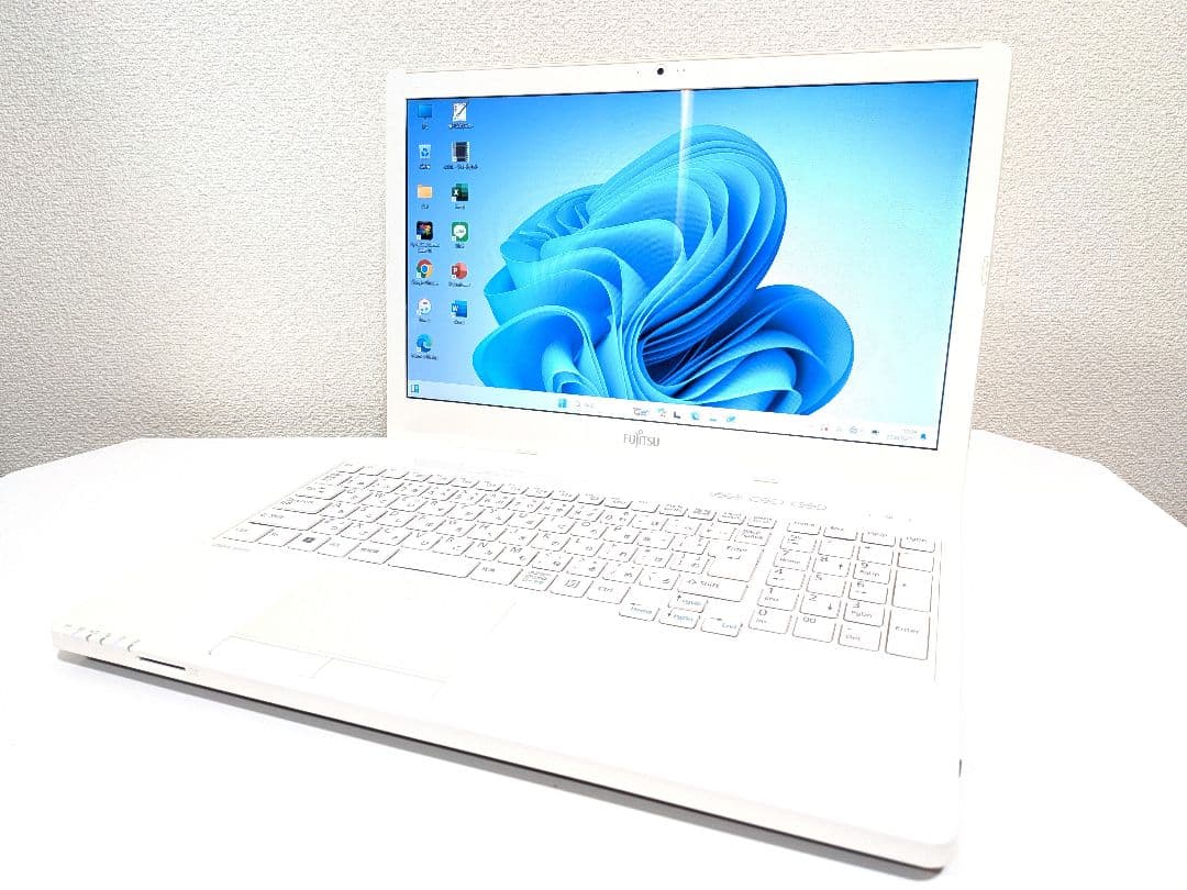 【美品】★富士通★Core i7★メモリ12GB★オフィス付★