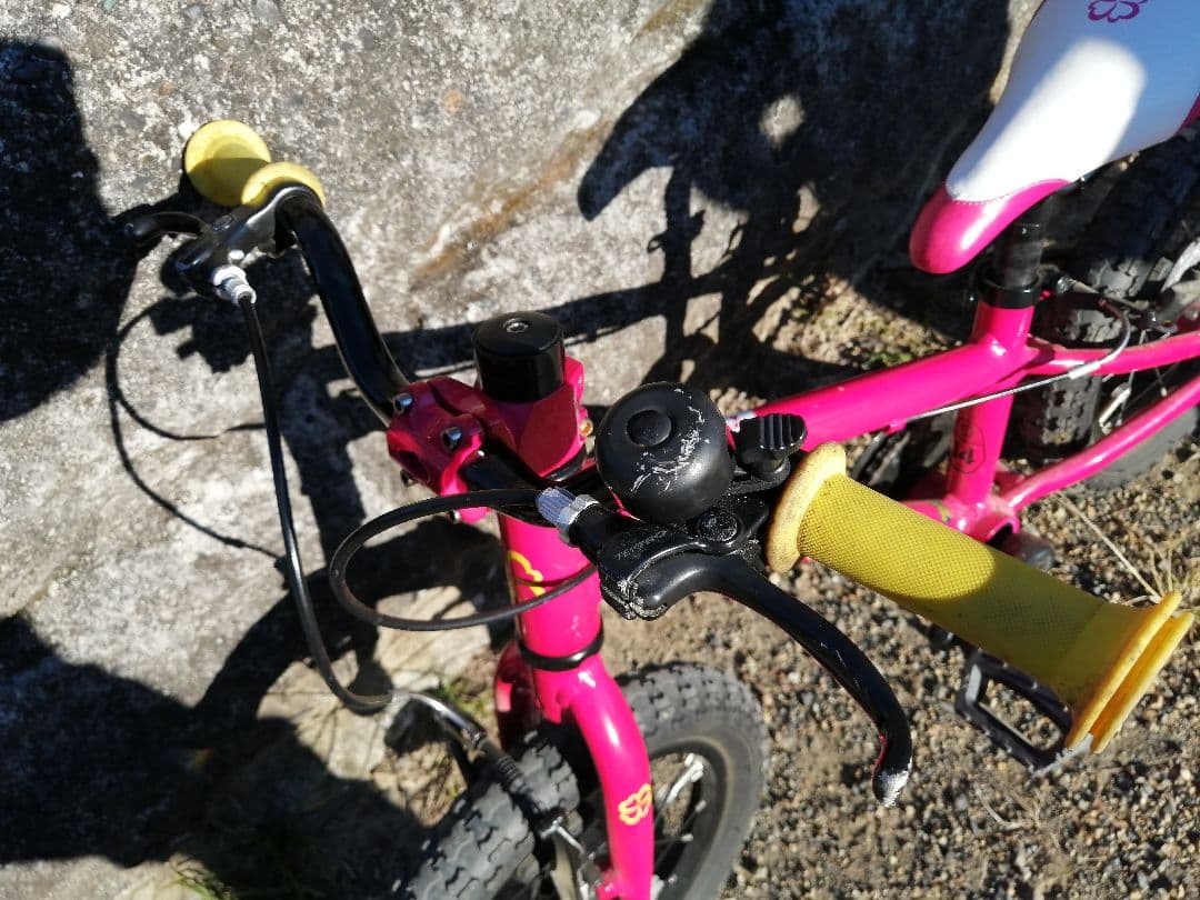 ヨツバサイクル　自転車 プライムピンク ベル付き　14インチ