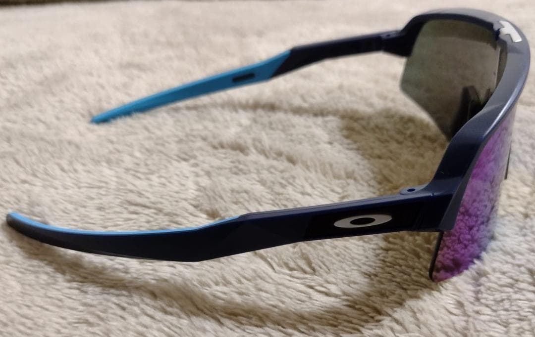 み*み様 OAKLEYオークリー正規品 SUTRO LITE SWEEP
