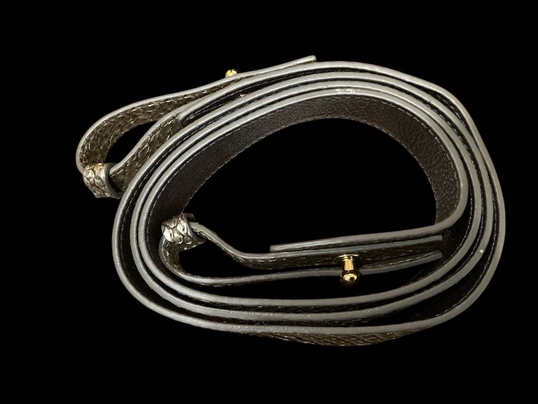 【超美品】ブルガリ パイソン バッグ　ストラップ、シリアルナンバー保存袋付き