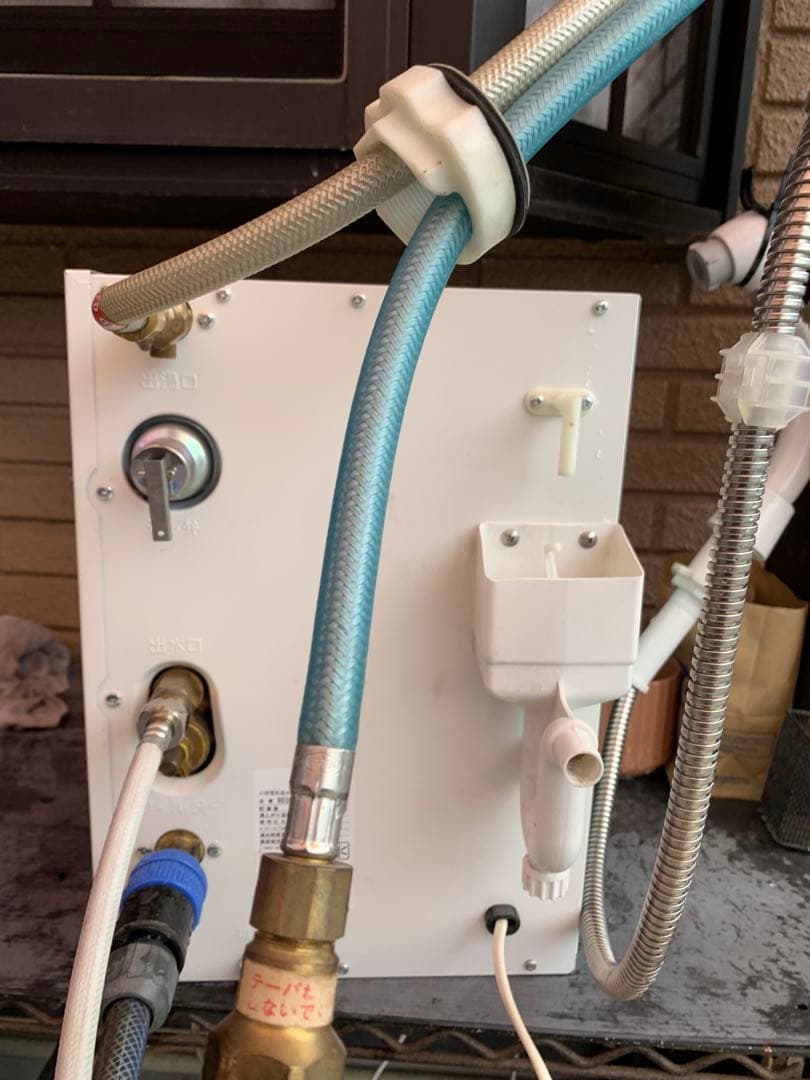 げんくん様　限定　TOTO RE06SKN 小型温水器　中古