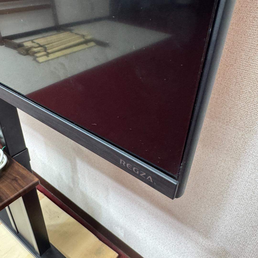 東京23区送料無料　超美品レグザ５０インチ　スタンド付きスマートテレビ